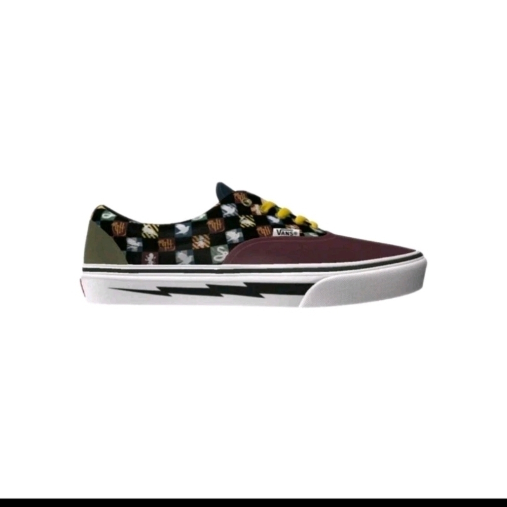 Vans x Harry Potter Daily Prophet Era ComfyCush Limited Edition Sneaker 8M 9.5W